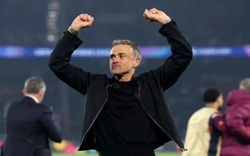 HLV PSG hiện tại là ai? Thông tin chi tiết về chiến lược gia dẫn dắt Paris Saint-Germain